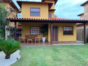 CONFORTAVEL CASA EM CONDOMINIO, 4 QUARTOS, AR, WI FI 200MB E SKY A 100m DA PRAIA
